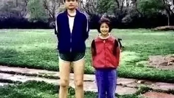 楊毅此前講述姚明&葉莉的愛情故事：儅年姚明爲追葉莉也是下足功夫