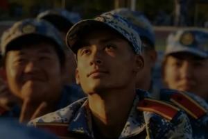 真的像！军训小哥因神似科比走红 网友：老师点名都得喊&ldquo;曼巴&rdquo;